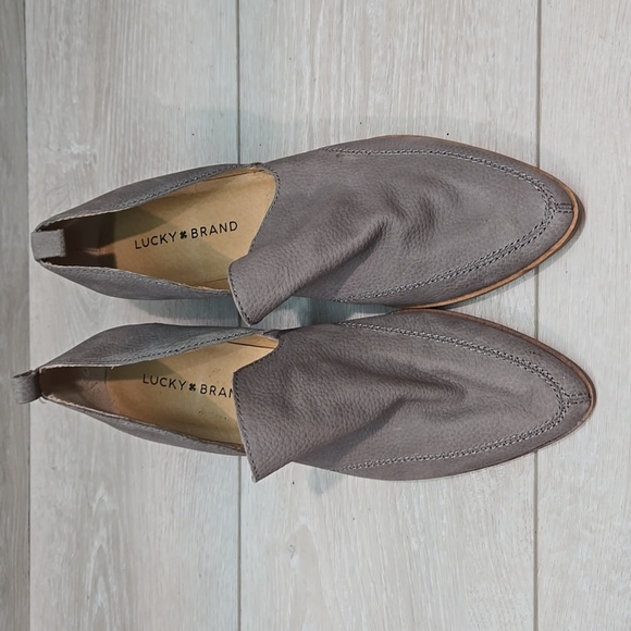 Lucky Brand Gray Women's Mahzan Slip-On Shoes The Pointed Toe Leather 8.5M - Picture 3 of 12